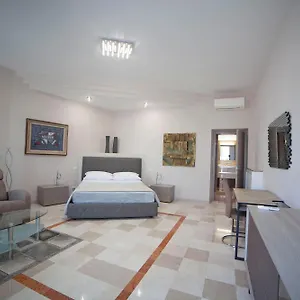 Pensión Cadorna House, Milán